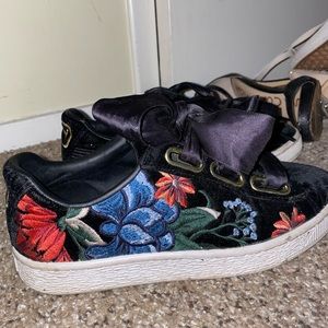 Puma floral sneaker
